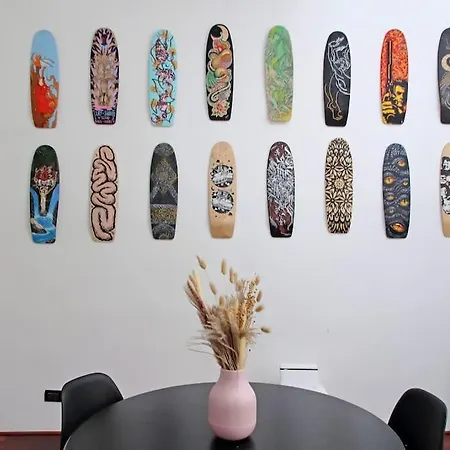 Vatican Skate House Διαμέρισμα *