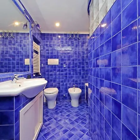 Vatican Skate House Διαμέρισμα *